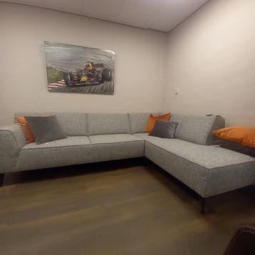 Hoekopstelling in stof, Nieuw, Stof