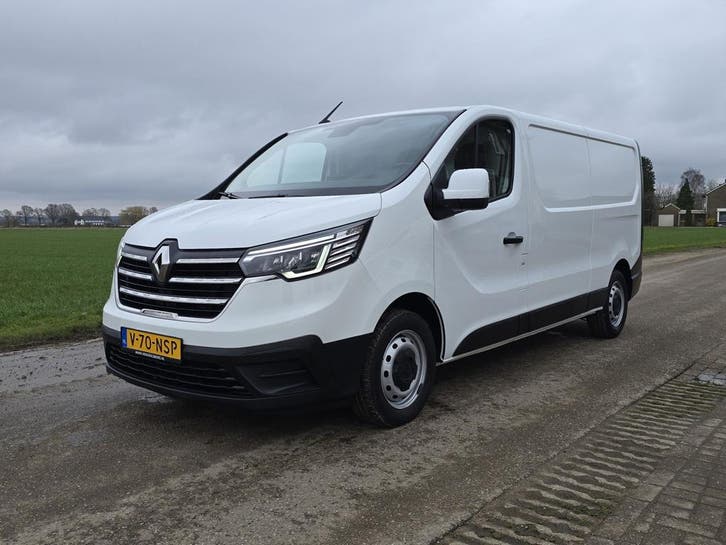 Renault Trafic 2.0 dCi L2 H1, Auto's, Bestelauto's, Onderhoudsboekje, Lease, Zwart, Handgeschakeld, Wit, Renault, Financial lease