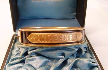 Zonder minimumprijs - Armband Norm-Gold -, Nieuw