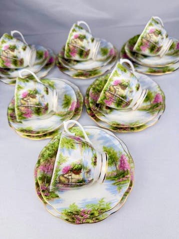 Royal Albert - Theeservies (18) - Been - De Oude Molen /, Antiek en Kunst, Curiosa en Brocante