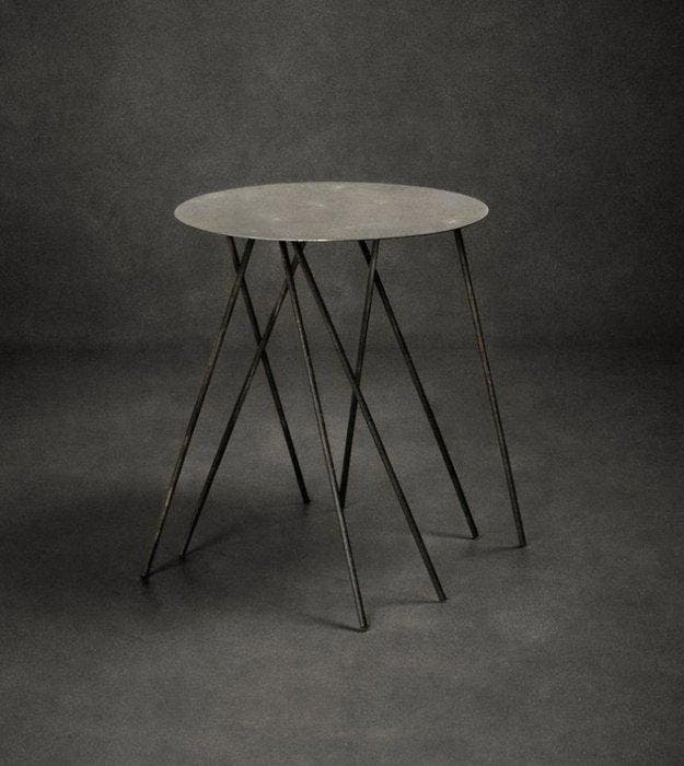 DFlab Studio - Bijzettafel - onstabiel - IJzer, Antiek en Kunst, Kunst | Designobjecten