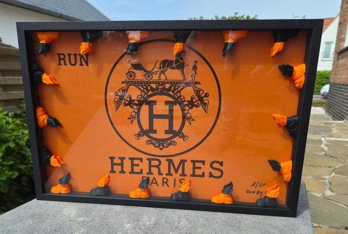 L&H art - Run by Hermes, Antiek en Kunst, Kunst | Designobjecten