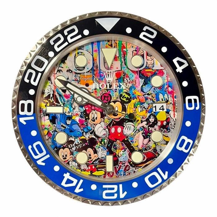 Moon24 - Wall Clock ““Pop Art Icons Graffiti Explosion Gmt ”, Antiek en Kunst, Kunst | Designobjecten