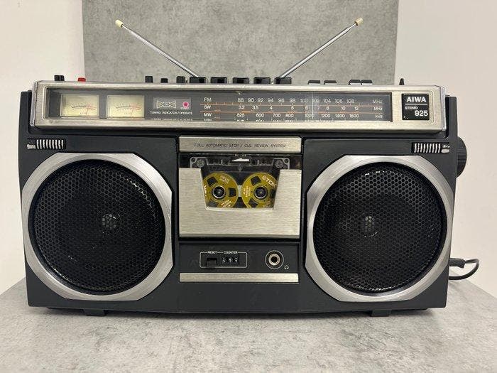 Aiwa - TPR-925H (rare model) Draagbare cassettespeler, Audio, Tv en Foto, Radio's