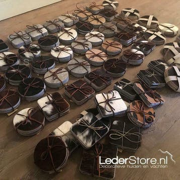 Lederstore.nl | Luxe Koeienhuid onderzetters rond n vierkant, Ophalen of Verzenden, Nieuw, Glas of Kopje
