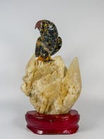 Handgesneden Papegaai – Bergkristalcluster | Braziliaans