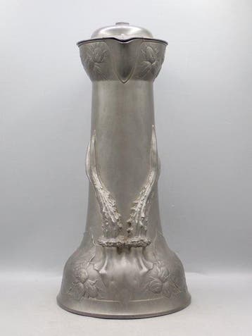 Kayserzinn - Kruik - Model 4305 - Tin - Met gewei-decoratie
