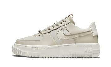 Nike Air Force 1 Low Pixel Stone Bone Summit White (W), Nieuw