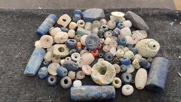 Oudegyptisch naar Romeins Glas meer dan honderd oude kralen