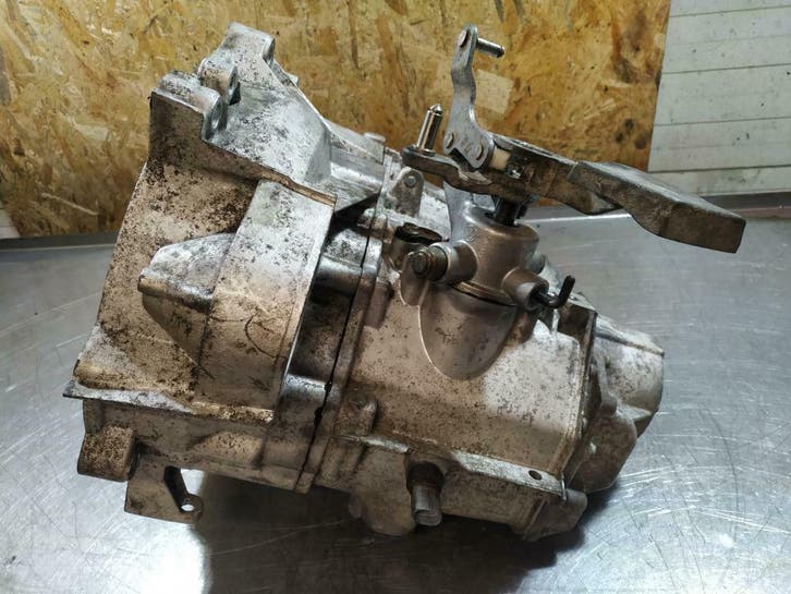 Versnellingsbak  Volkswagen Touran (1T1/T2) 1.6 FSI HBJ GQG, Auto-onderdelen, Transmissie en Toebehoren, Gereviseerd, Seat, Volkswagen