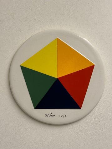 Lucio Del Pezzo (1933-2020) - sculptuur, Pentagono colorato, Antiek en Kunst