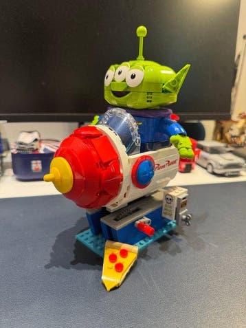 Lego Set - 43307 - Disney - Pizza Planet Alien, Nieuw