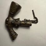 19e-eeuwse Toba Batak Raja’s Bronzen Tabakspijp (Tulpang) -