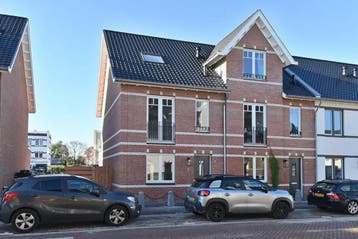 Huis te huur aan Fort Aalsmeerstraat in Weesp, Huizen en Kamers, Huizen te huur, Hoekwoning, Noord-Holland