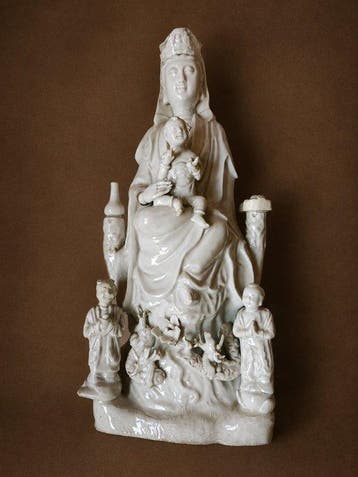 Songzi Guanyin met kind - Keramiek - China - Qing Dynastie
