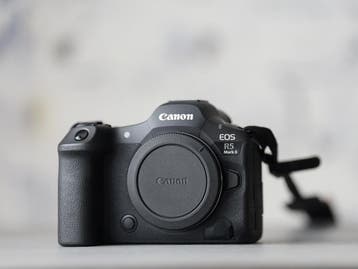 Canon R5 Mark II - Als nieuw! - 9.000 clicks - 1 jaar gar!, Ophalen of Verzenden, Nieuw, Systeemcamera, Canon