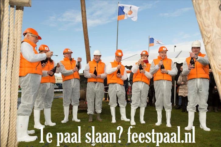 Feestpaal Houten heistelling 1e paal  feestelijke startbouw, Hobby en Vrije tijd, Feestartikelen | Verhuur, Overige, Gebruikt