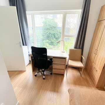 Kamer gevonden in of bij Huizen, Huizen en Kamers