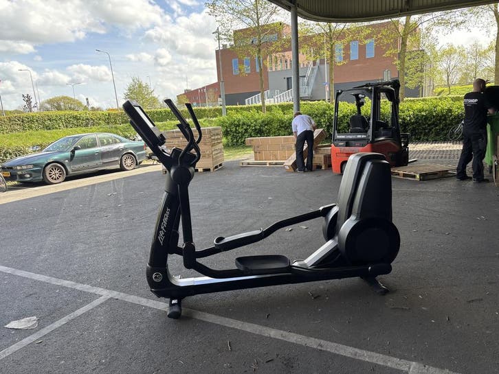Life Fitness Crosstrainer Platinum Club Series Discover...., Sport en Fitness, Fitnessapparatuur