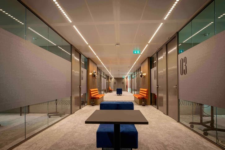 Werkplekken te huur Schiphol Schiphol Boulevard 127, Zakelijke goederen, Bedrijfs Onroerend goed, Huur