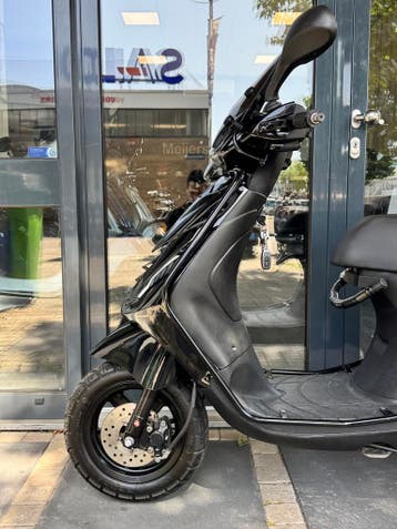 Piaggio Zip IGET E5 45km/h | 80cc pakket | TK uitlaat | Led, Ophalen, Gebruikt, Maximaal 45 km/u, Zip