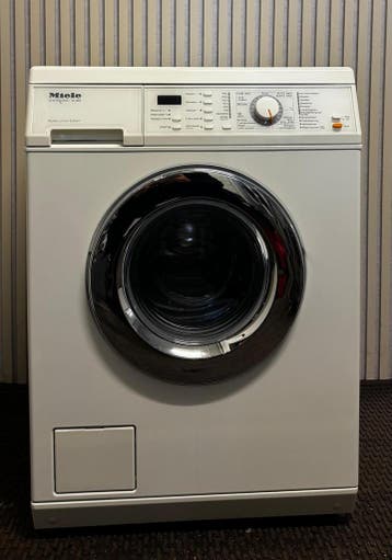 WEG=WEG: Miele 5KG Wasmachine  1800TPM W485 Refurbished, Minder dan 85 cm, Zo goed als nieuw, Voorlader, 4 tot 6 kg
