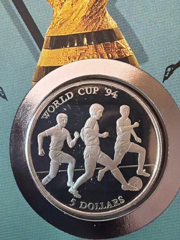 Cookeilanden. 5 Dollars 1991 World Cup 94 - 9,95g (.500), Postzegels en Munten