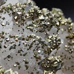 1000+ vergulde marcasiet op witte calciet! Sardinië