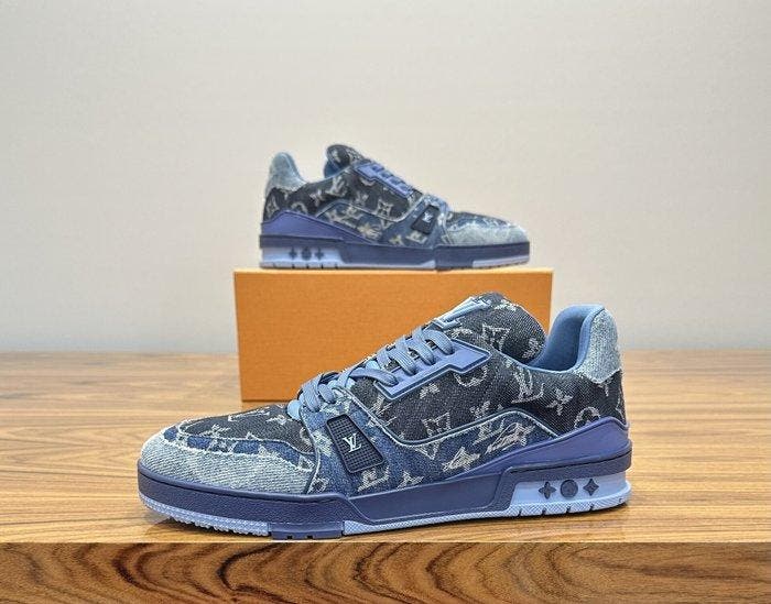 Louis Vuitton - LV Trainer Blue Patchwork Monogram Denim -, Kleding | Heren, Schoenen