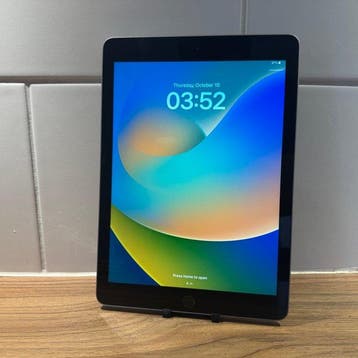 Apple iPad (5th Generation) 128GB Wifi - Mobiele telefoon, Nieuw