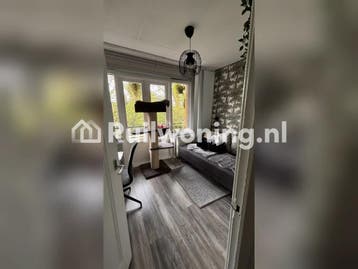 Amsterdam: Huis met 5 kamers te ruil (Noord-Holland), Amsterdam