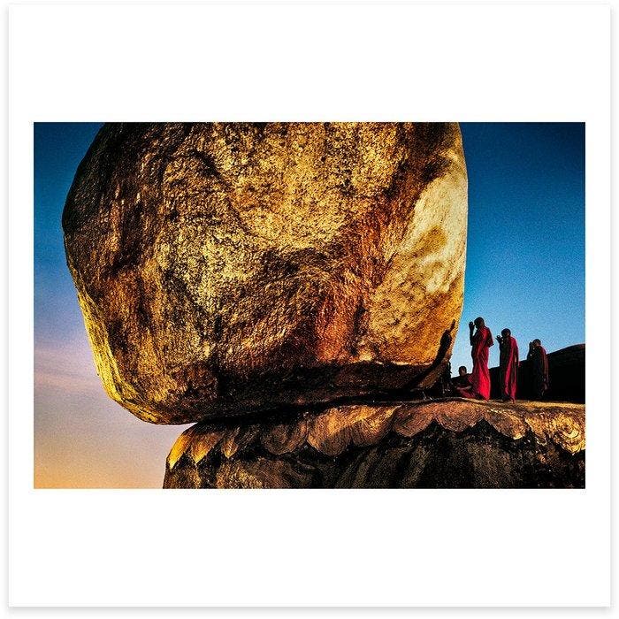 Steve McCurry (1950–) - The Golden Rock, Antiek en Kunst, Kunst | Designobjecten