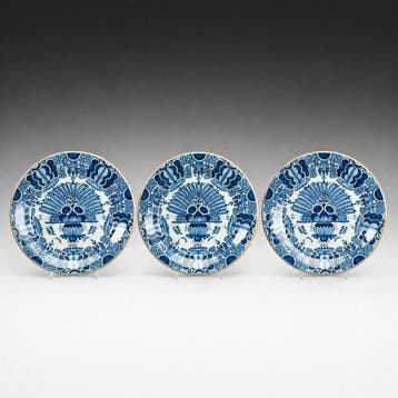 Tichelaar Makkum - ø 27.2 cm. - Schotel (3) - Aardewerk -, Antiek en Kunst