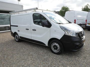 Nissan NV300 L1H1 | Financial Lease voor 227 p/mnd, Stof, Gebruikt, Euro 6, Overige carrosserieën