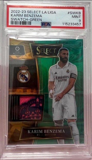 2022/23 Panini Select La Liga Karim Benzema Swatch Green /5, Verzamelen, Nieuw