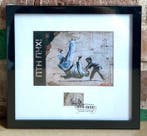 Banksy - PTN PNH! (FCK PTN!) - Frame met ansichtkaart en, Verzamelen, Gelopen