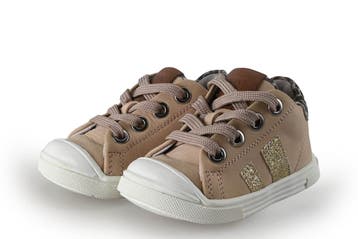 Jopper Sneakers Meisjes in maat 19 Beige, Verzenden, Schoenen, Zo goed als nieuw, Jongen of Meisje