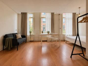 Appartement te huur in s-Gravenhage - 28 m² - 1 kamer(s), Huizen en Kamers, Appartement, 's-Gravenhage, Zuid-Holland