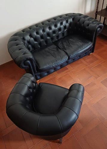Sofa (2) - CHESTERFIELD - Kalfsleer - Chesterfield in leer, Nieuw