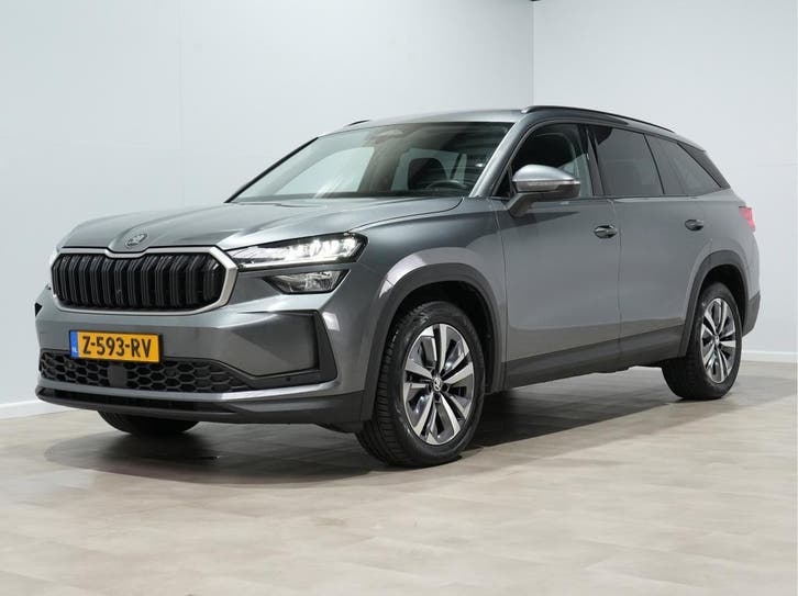 Zakelijke Lease |  Škoda Kodiaq 1.5 TSI 150pk DSG MHEV First, Auto's, Skoda, Dealer onderhouden, Lease, Zwart, Automaat, SUV of Terreinwagen