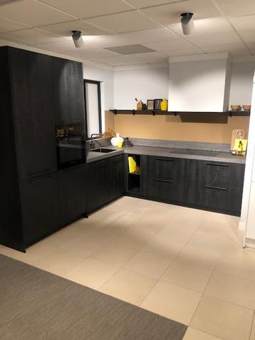 Showmodel hoek keuken houtlook zwart - 0014 - 006, Ophalen, Zwart, Hoekkeuken, Nieuw