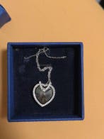 Swarovski - Figuur - Swarovski hart hanger met ketting -