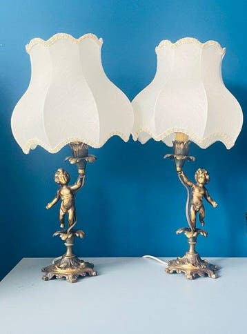 Tafellamp met beeldje (2) - Legering