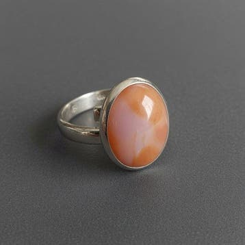 Ring van massief zilver 925 en carneool van hoge kwaliteit., Antiek en Kunst