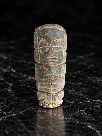 Taíno-cultuur 10e tot 15e eeuw n.Chr. Steen, Kalksteen Zemi