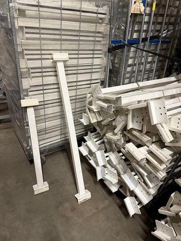 Tego Diepteliggers L115,5 x H4cm, Palletstelling,, Gebruikt