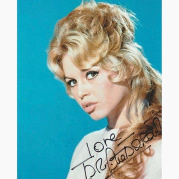 French Icon - Signed by Brigitte Bardot (+), Nieuw
