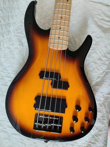 markbass - Navigator F1 - - Elektrische basgitaar - Italië -, Nieuw