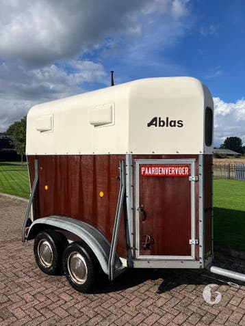 Leuke Ablas 1,5 paards trailer! Houtwerk volledig hard!, Dieren en Toebehoren, Ophalen, Zo goed als nieuw