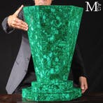 Monumentale vaas in natuurlijke malachiet – keizerlijke